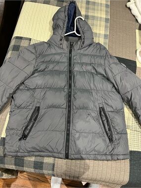 Tommy Hilfiger Men's Gray Hooded Puffer Jacket